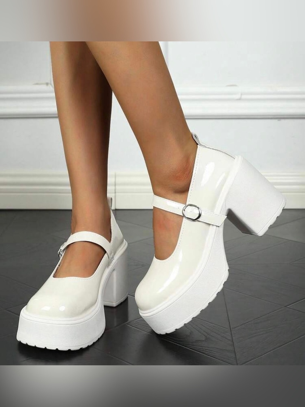 Classic Mary Jane Platform Heels in White - size 6.5